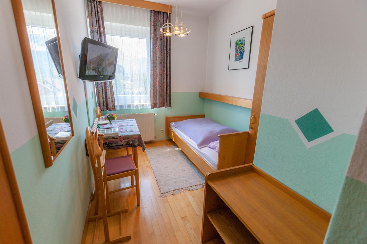 Gasthaus-Gostisce-Trattoria Ogris Ludmannsdorf Kültér fotó